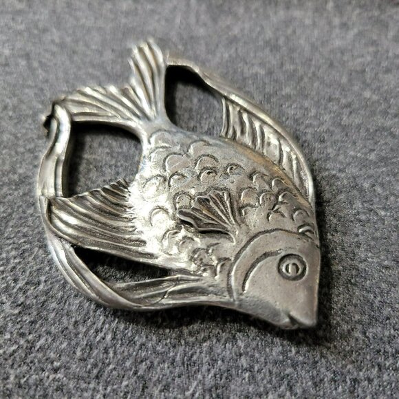 Vintage Silver Fish Large 2.25 Charm Ornament Pendant 1990 Seagull Pewter Canada - Picture 6 of 10
